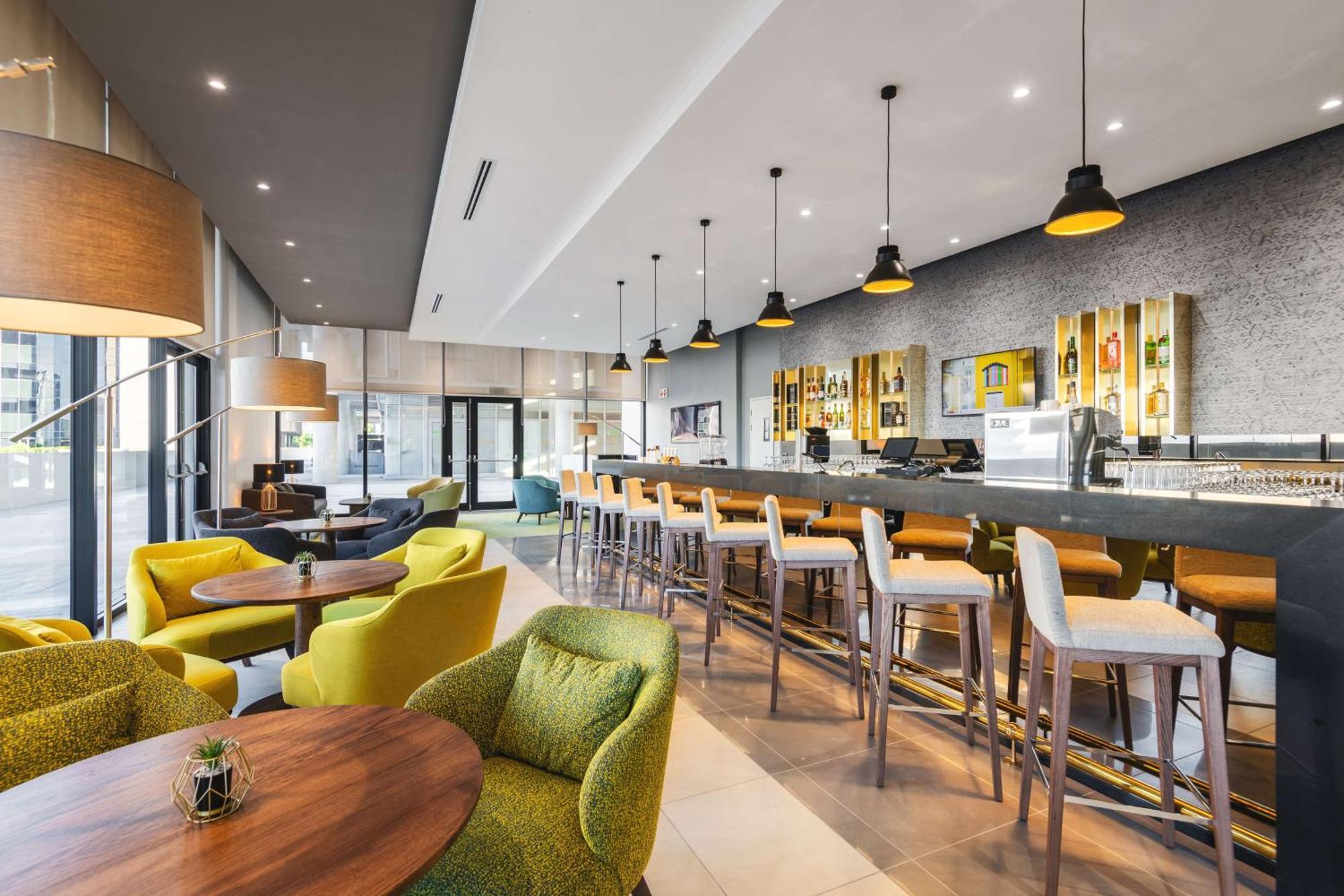 Hilton Garden Inn Windhoek Exterior foto
